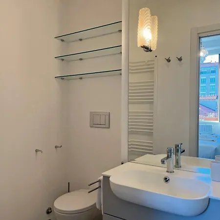 Charming Flat With Ac In Porta Venezia 밀라노