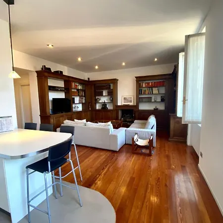 Charming Flat With Ac In Porta Venezia 아파트 밀라노