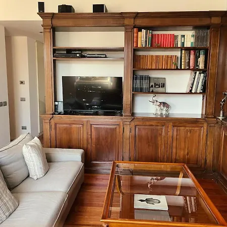 Charming Flat With Ac In Porta Venezia 아파트 밀라노